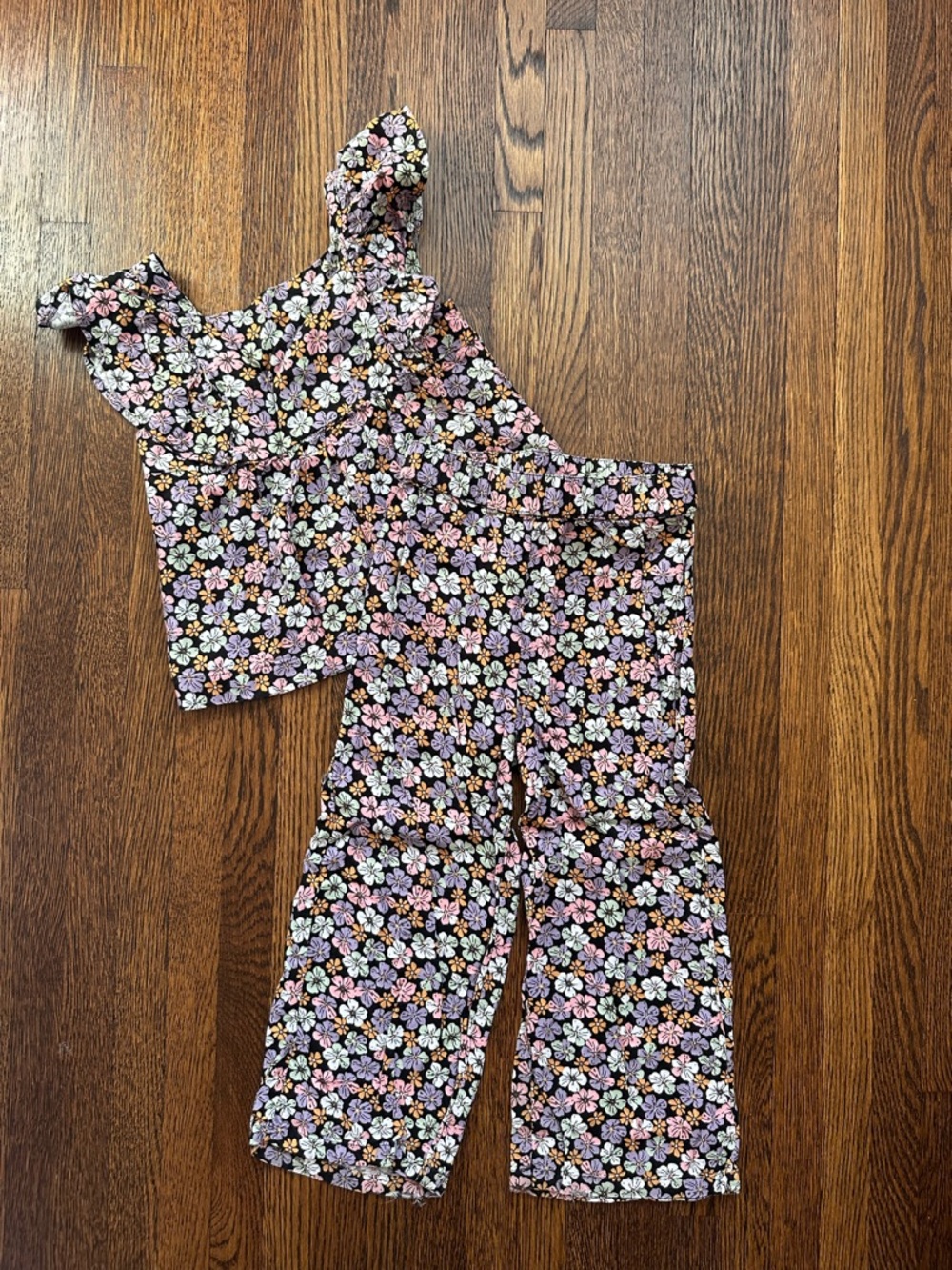 H&M Floral Two-Piece Set with Pastel Blossoms